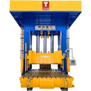Presse hydraulique pour matériaux composites
